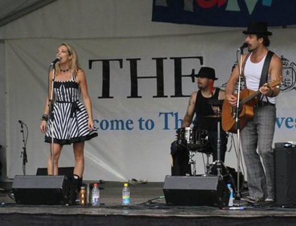 Under The Apple Tree Cover Band Melbourne - Music Trio